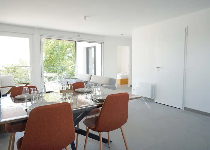 Bel Neuf Dans Le Centre Des Herbiers Au 2ème étage