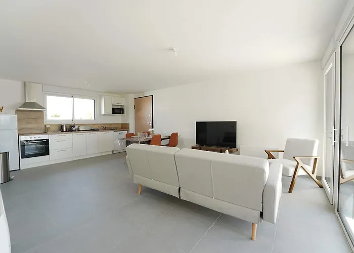 Bel Neuf Dans Le Centre Des Herbiers Au 2ème étage Appartement *